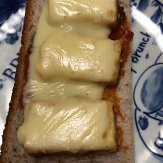 クルミ食パンで厚揚げチーズトースト